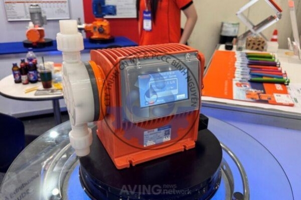 can-dien-tu-camry-sieu-mong-hoa-tiet-hoa-van-eb-9301-s109