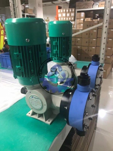 can-dien-tu-camry-sieu-mong-hoa-tiet-hoa-van-eb-9301-s109