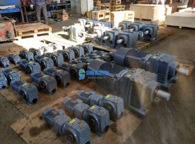 Động Cơ Giảm Tốc Dolin DLRVM 11Kw-1/10