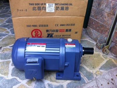 can-dien-tu-camry-sieu-mong-hoa-tiet-hoa-van-eb-9301-s109
