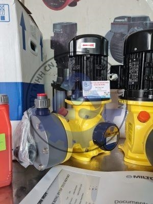can-dien-tu-camry-sieu-mong-hoa-tiet-hoa-van-eb-9301-s109